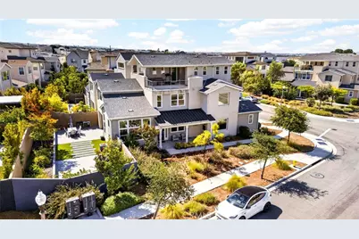 125 Source, Irvine, CA 92618 - Photo 1