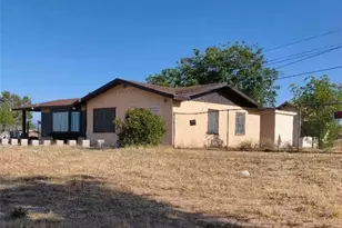 15357 Walnut, Hesperia, CA 92345 - Photo 2