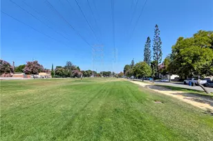 652 N Whitnall Hwy, Burbank, CA 91505 - Photo 12