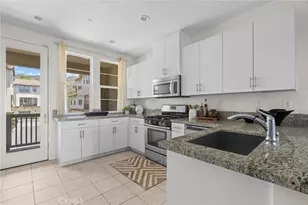 902 N Botanica Ln, Azusa, CA 91702 - Photo 10