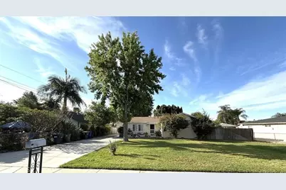 128 Los Angeles, Monrovia, CA 91016 - Photo 2