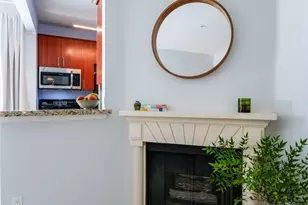 620 S Gramercy Pl, Los Angeles, CA 90005 - Photo 4