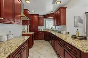 228 W Atara, Monrovia, CA 91016 - Photo 6