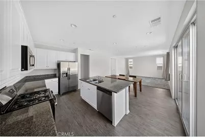 560 E Vodden, Rialto, CA 92376 - Photo 24