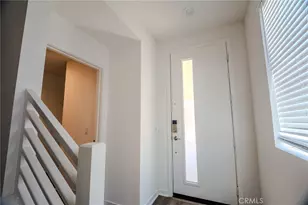 107 Allusion, Irvine, CA 92618 - Photo 4