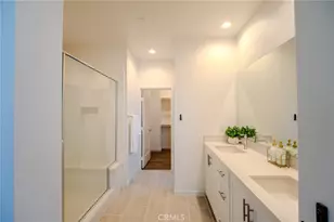 107 Allusion, Irvine, CA 92618 - Photo 36