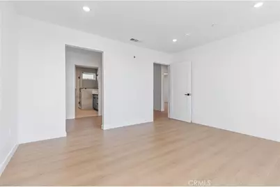 176 N Catalina Avenue #403, Pasadena, CA 91106 - Photo 14