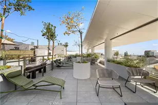 218 N El Molino Ave, Pasadena, CA 91101 - Photo 20