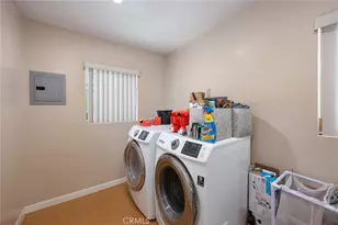 2178 Corson St, Pasadena, CA 91107 - Photo 16
