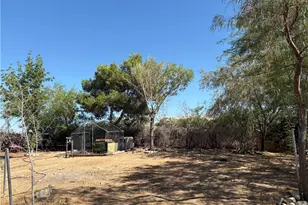 16810 Winona St, Victorville, CA 92395 - Photo 2