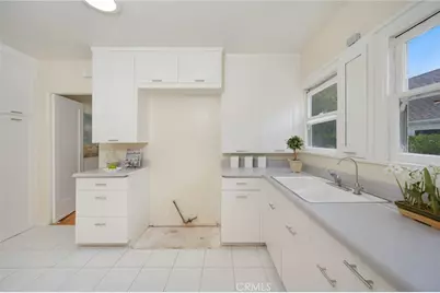 858 Harvard Street, Santa Monica, CA 90403 - Photo 10