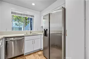 25335 Pine Creek, Los Angeles, CA 90744 - Photo 10