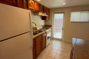 2025 Lovila Ln, Altadena, CA 91001 - Photo 8