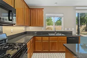 32102 Poppy Way, Lake Elsinore, CA 92532 - Photo 16