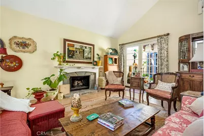 19381 Woodlands Dr, Huntington Beach, CA 92648 - Photo 10