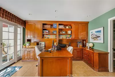 19381 Woodlands Dr, Huntington Beach, CA 92648 - Photo 20