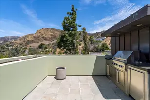 21826 Castlewood Dr, Malibu, CA 90265 - Photo 60