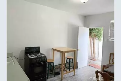 3354 Virginia Avenue, Santa Monica, CA 90404 - Photo 10