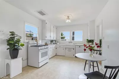 130 Sequoia, Pasadena, CA 91105 - Photo 10