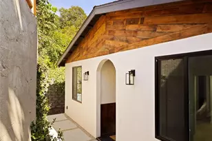 3926 Sunset Dr, Los Angeles, CA 90027 - Photo 52
