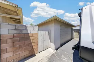 1006 N Sunset Ave, Azusa, CA 91702 - Photo 32