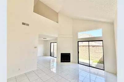 6060 Oak Street #M, Huntington Park, CA 90255 - Photo 2