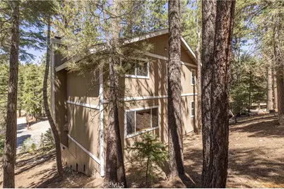 43697 Sand Canyon, Big Bear Lake, CA 92315 - Photo 32