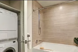 877 Francisco, Los Angeles, CA 90017 - Photo 6