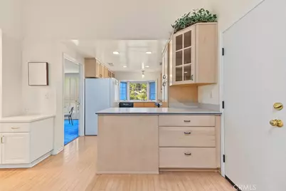 18723 Mayall, Northridge, CA 91324 - Photo 16