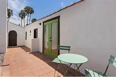 853 Banks Court Drive, Los Angeles, CA 90042 - Photo 26