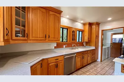1122 N Isabel Street, Glendale, CA 91207 - Photo 10