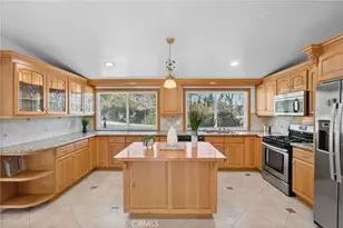 23800 Hatteras St, Woodland Hills, CA 91367 - Photo 8