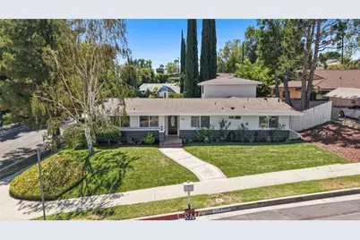 23800 Hatteras Street, Woodland Hills, CA 91367 - Photo 2