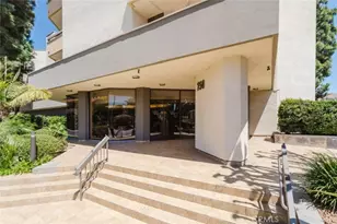 750 S Spaulding Ave, Los Angeles, CA 90036 - Photo 36