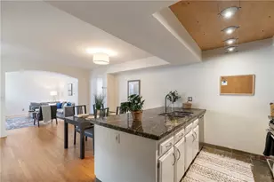740 N Kings Road, Los Angeles, CA 90069 - Photo 8