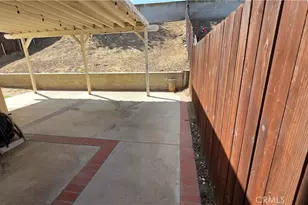 15577 Castellion, Fontana, CA 92337 - Photo 34