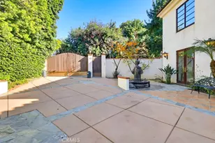 1805 Outpost Dr, Los Angeles, CA 90068 - Photo 2