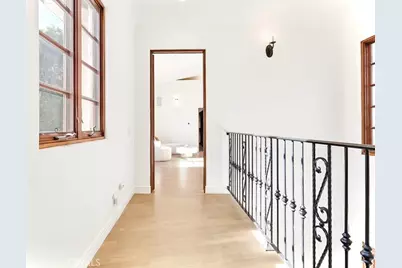 1805 Outpost Dr, Los Angeles, CA 90068 - Photo 26