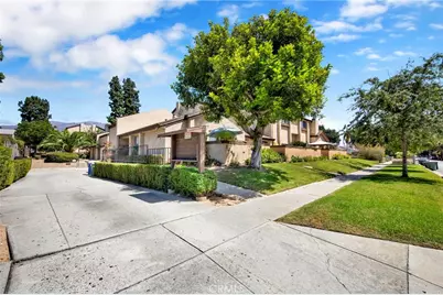 1484 Corson Street #5, Pasadena, CA 91106 - Photo 2