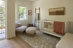 721 Palm Dr, Glendale, CA 91202 - Photo 18