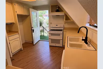 16810 Winona Street, Victorville, CA 92395 - Photo 10