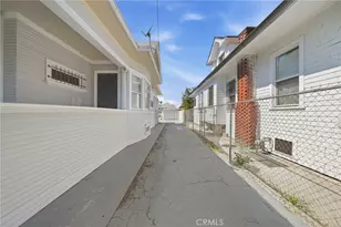 1411 Albany St, Los Angeles, CA 90015 - Photo 22