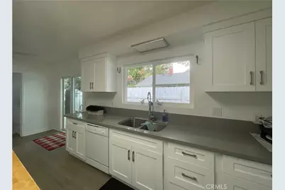 18724 Chase, Northridge, CA 91324 - Photo 16