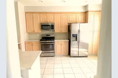533 W Summerfield Circle, Anaheim, CA 92802 - Photo 6