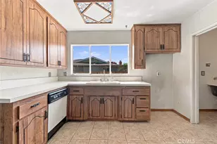 211 Lime St, La Habra, CA 90631 - Photo 12