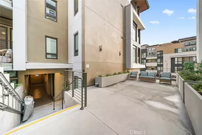 709 E Walnut Street #215, Pasadena, CA 91101 - Photo 26