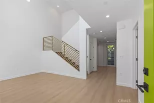 176 N Catalina Ave, Pasadena, CA 91106 - Photo 2