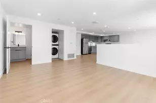 176 N Catalina Ave, Pasadena, CA 91106 - Photo 8