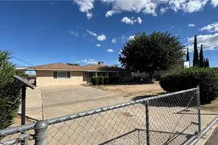 9957 Oakwood, Hesperia, CA 92345 - Photo 44