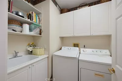11143 Provence Lane, Tujunga, CA 91042 - Photo 32